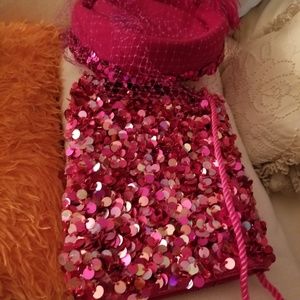 Fuschia Hat/matching shoulderclutch